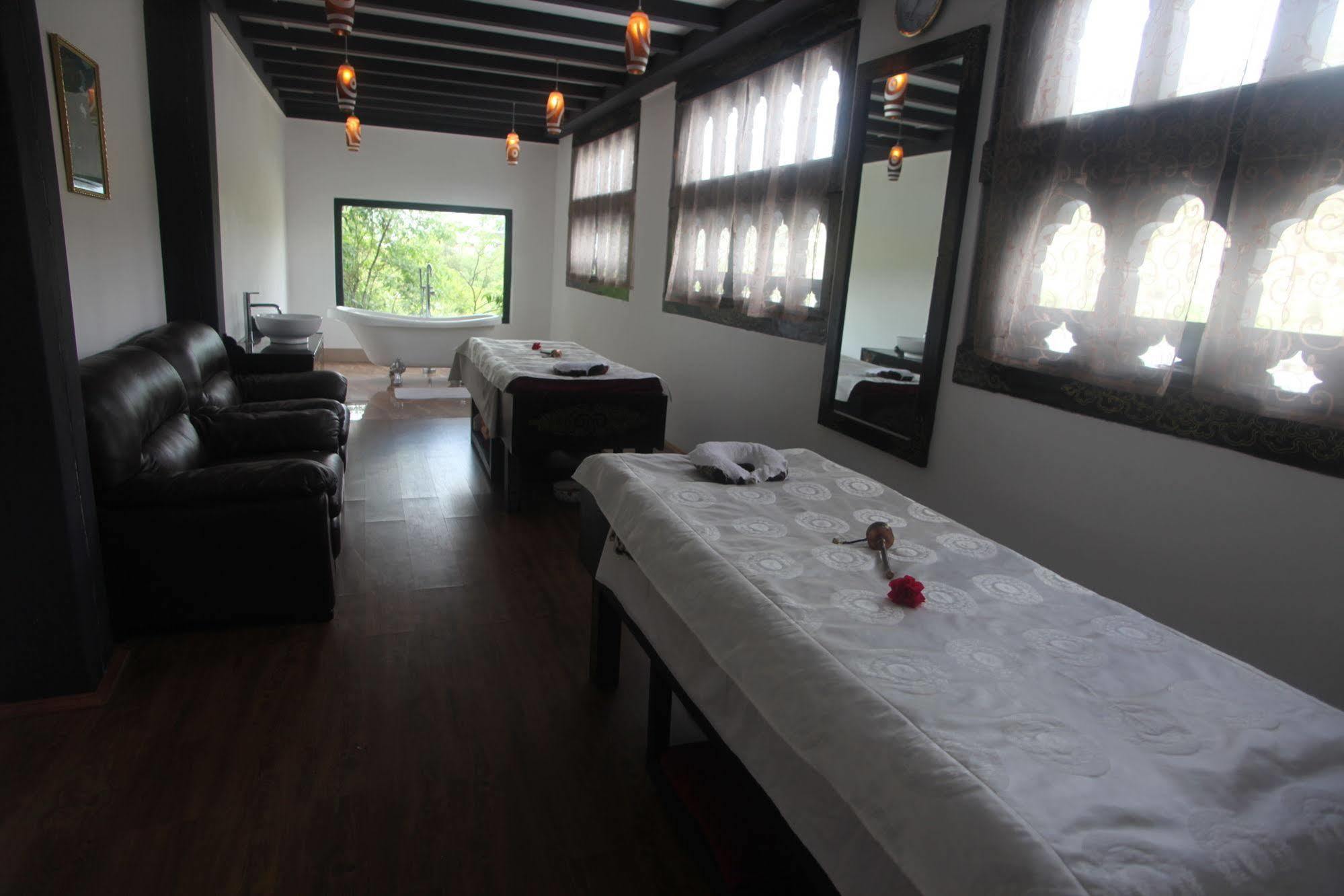 Tashi Namgay Resort Паро Экстерьер фото